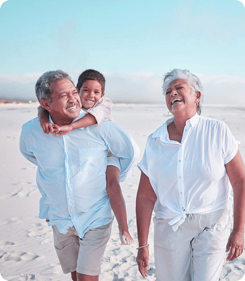 happy-couple-on-beach-after-losing-weight-with-blue-sky-md-medical-weight-loss
